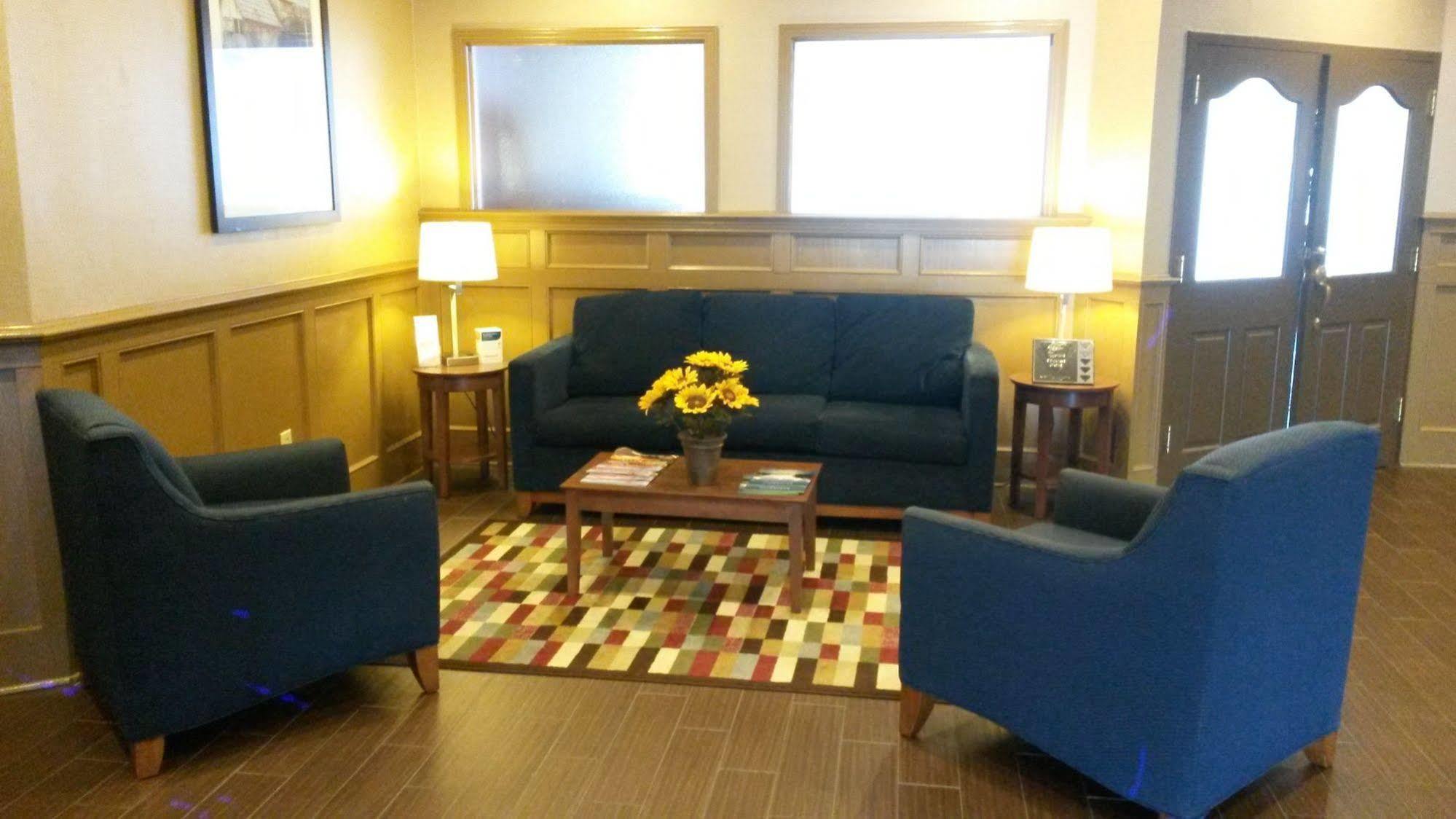 Comfort Inn&Suites Raphine - Lexington near I-81&I-64 Extérieur photo